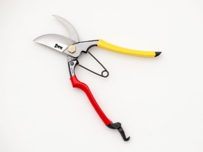 Photo1: [Tobisho] Pruners A-type 200mm (Aogami steel / Red and Yellow taped handle)