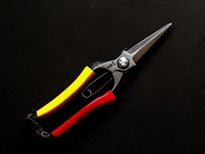[Tobisho] Snipping Pruners (200mm / red & yellow taped / Lefthanded)